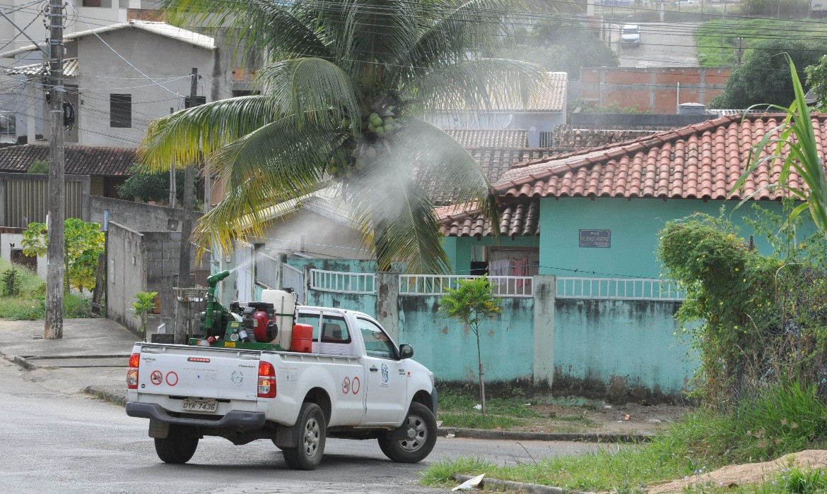 Fumacê para fortalecer o combate à dengue em Aracruz