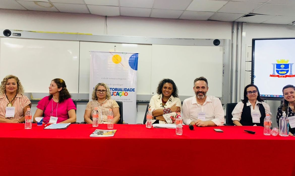 Aracruz participa de seminário que discutiu as trilhas de aprendizagem em intersetorialidade na educação