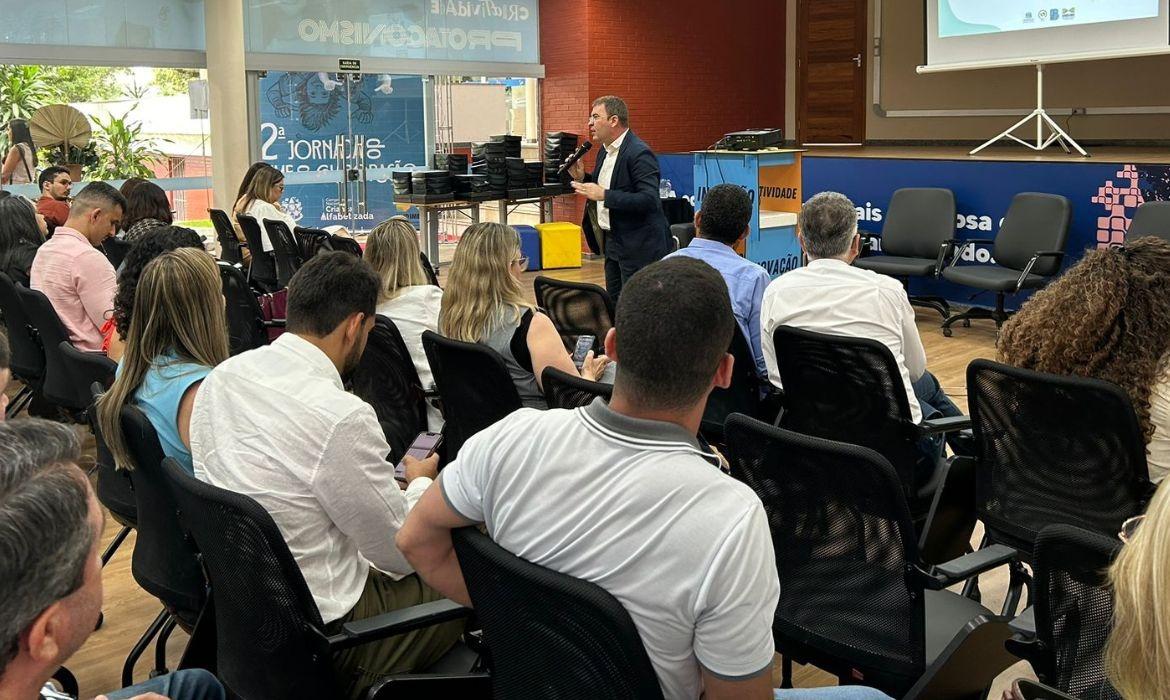 Aracruz participa da 2ª Jornada do Regime de Colaboração Capixaba