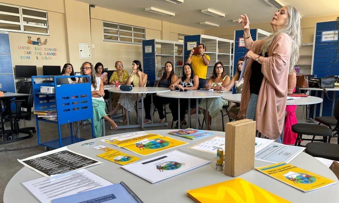 Projeto Ler o Mundo chega a Aracruz para implantar biblioteca na escola