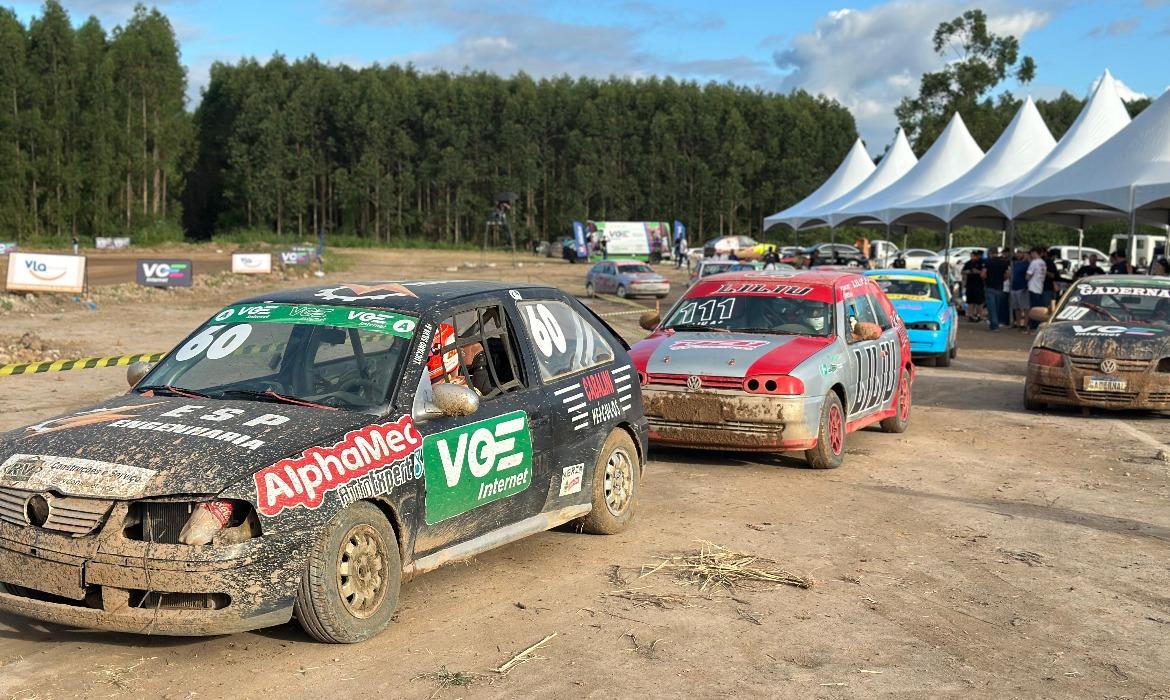 Velocidade na Terra: 1ª e 2ª etapas foram realizadas no barródromo do Morobá