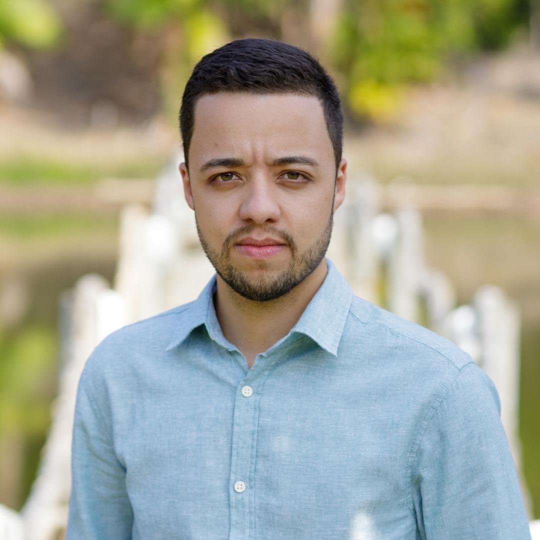 Secretário: Carlos Roberto Guimarães Peixoto Bravo