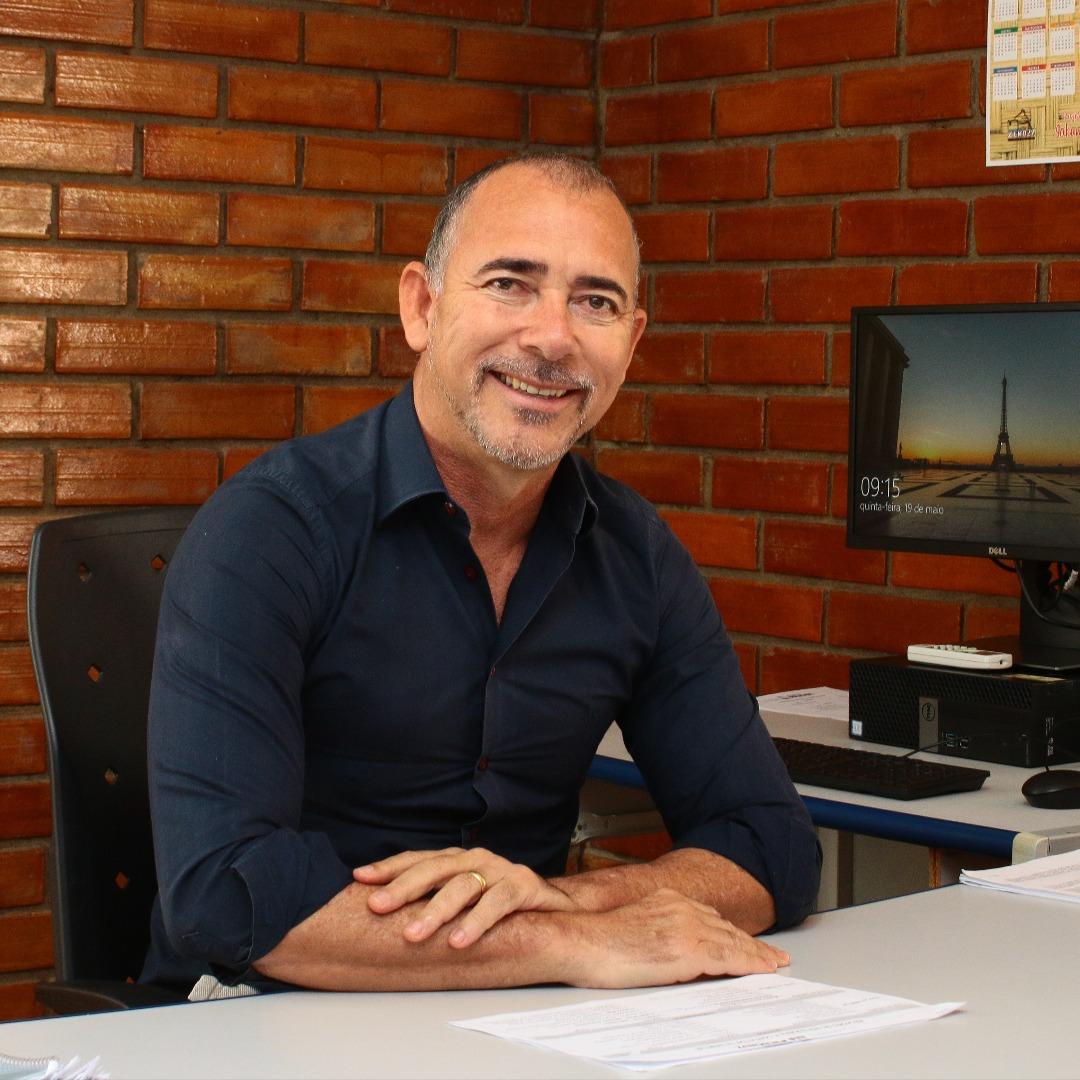 Secretário: Paulo Sergio da Silva Neres