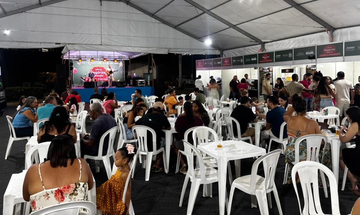 Feira de Negócios “Aracruz – Um Natal de Oportunidades movimenta a Praça da Paz