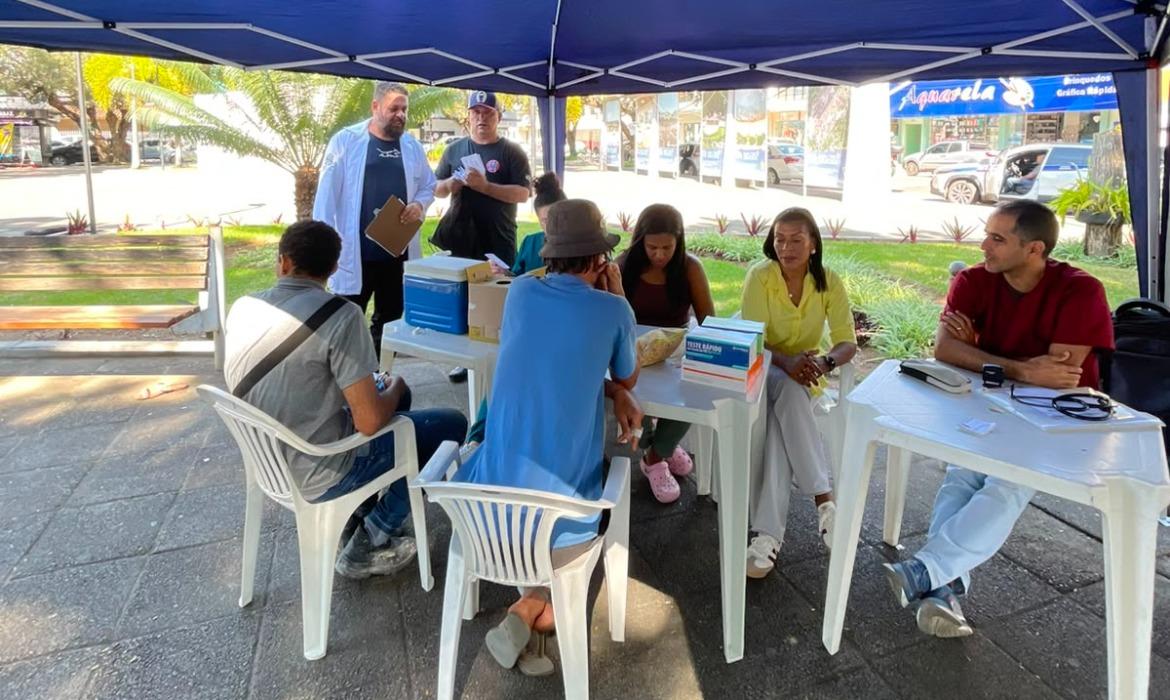 Desenvolvimento Social realiza mais uma Ação Cidadã com serviços voltados à população em situação de rua