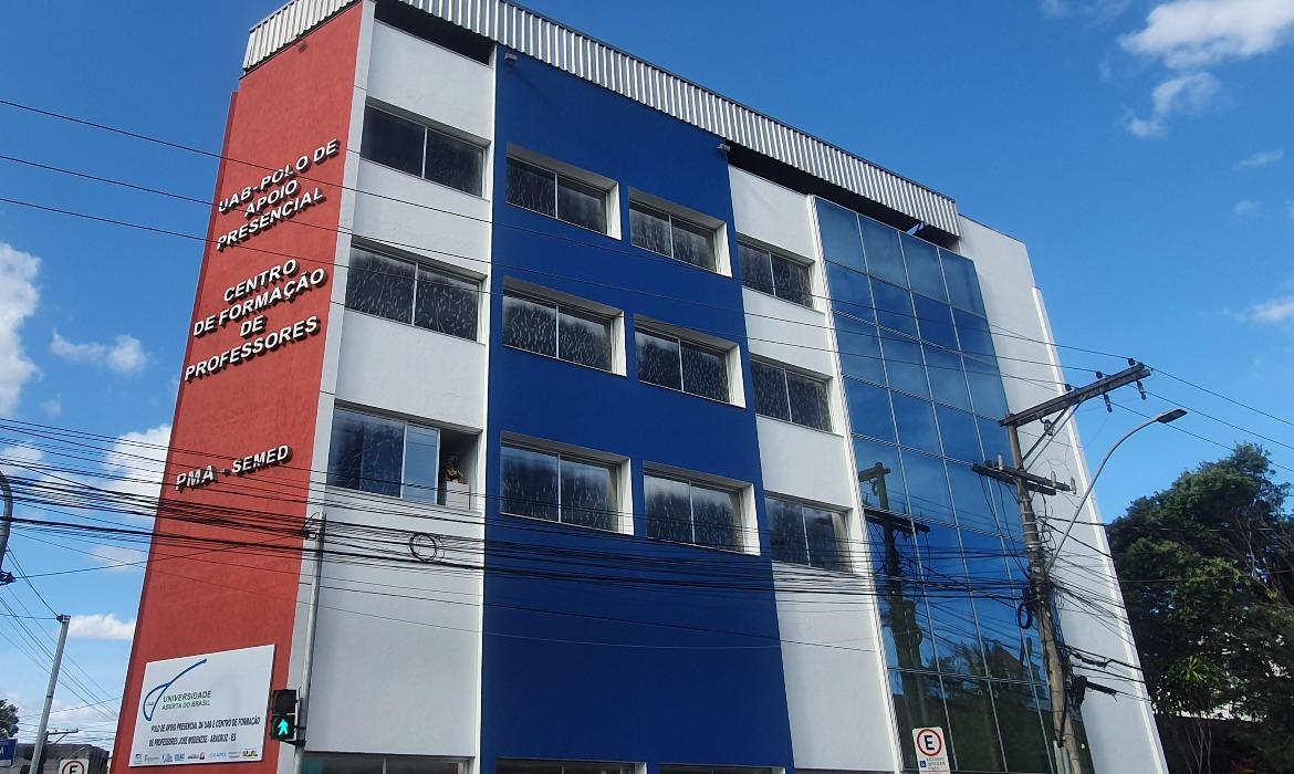 Polo UAB Aracruz parabeniza estudantes que se graduaram em Licenciatura em Química e Tecnologia em Sistemas para Internet