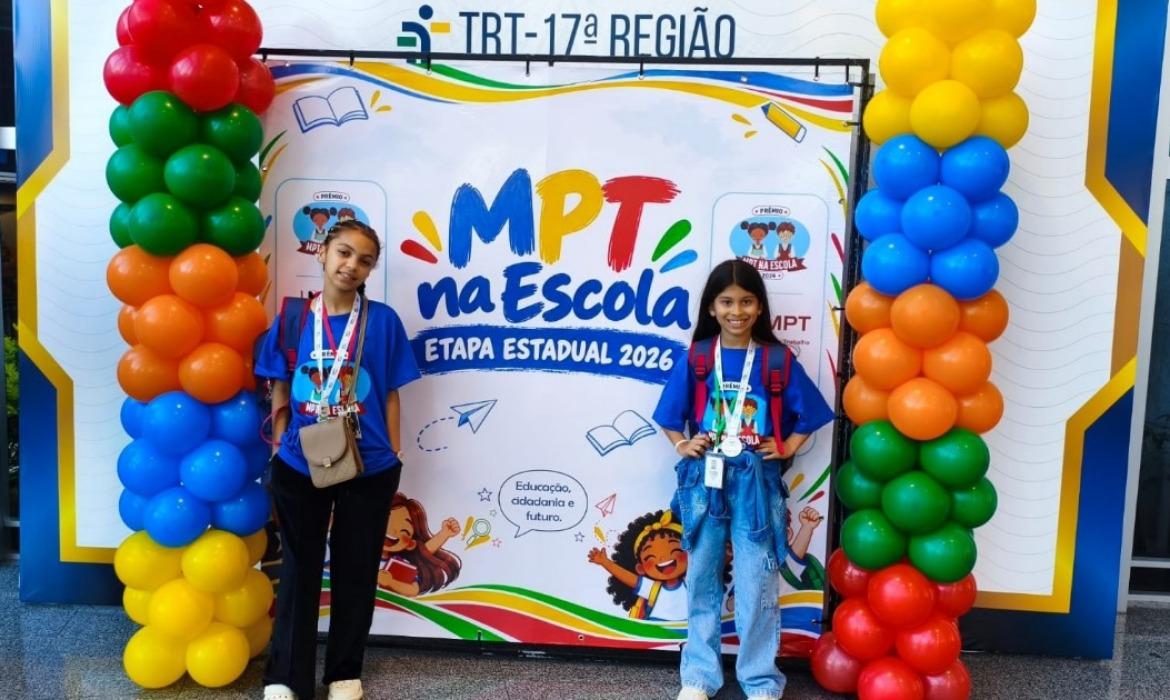 Aracruz marca presença na cerimônia da etapa estadual do Prêmio MPT na Escola 2026