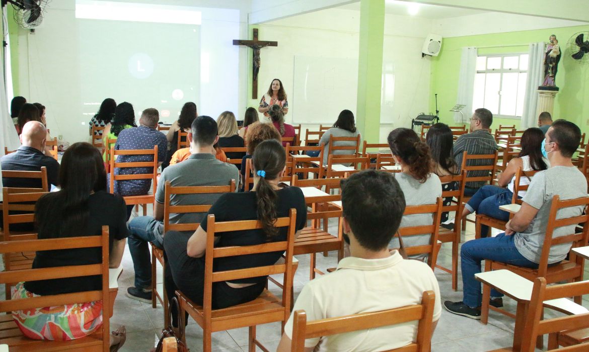 Profissionais da Saúde e da Assistência Social participam de capacitação para melhor atender as demandas da tragédia de Coqueiral