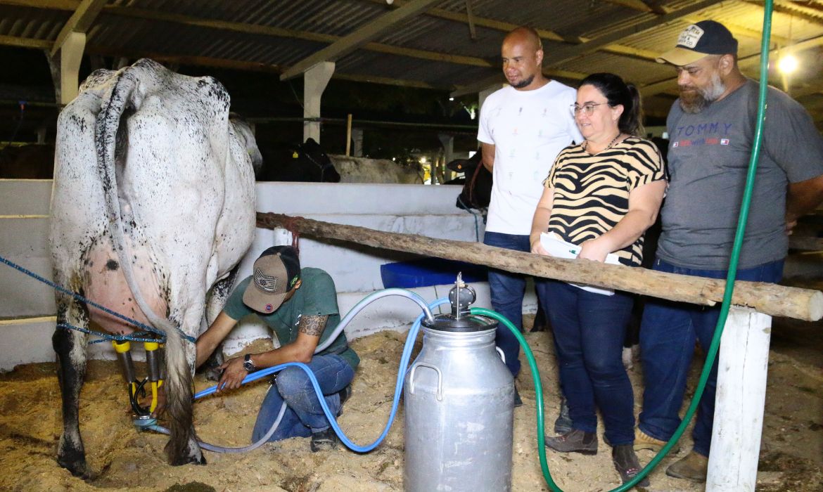 Concurso leiteiro, palestras e prova três tambores movimentam o setor agrícola da 24ª Expo Aracruz