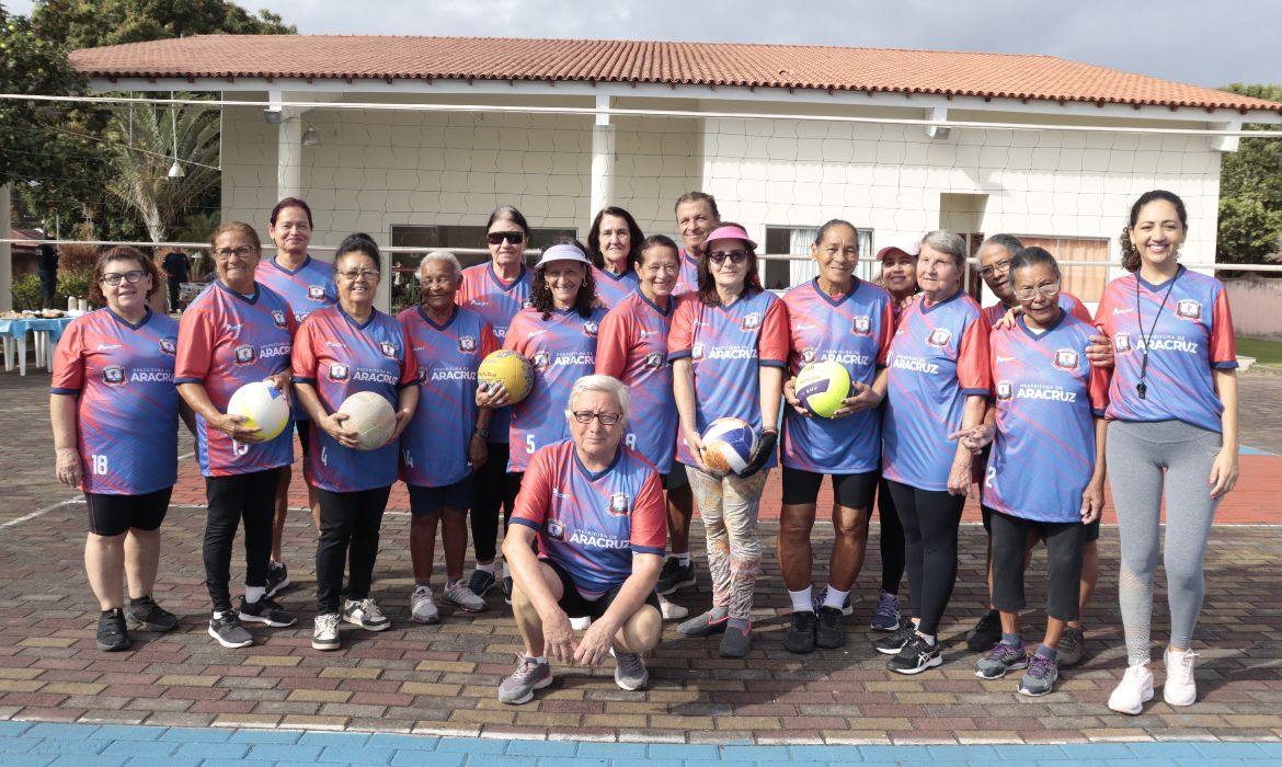 Equipe do Centro de Convivência dos Idosos de Aracruz está preparada para o festival de vôlei adaptado na Praça da Paz