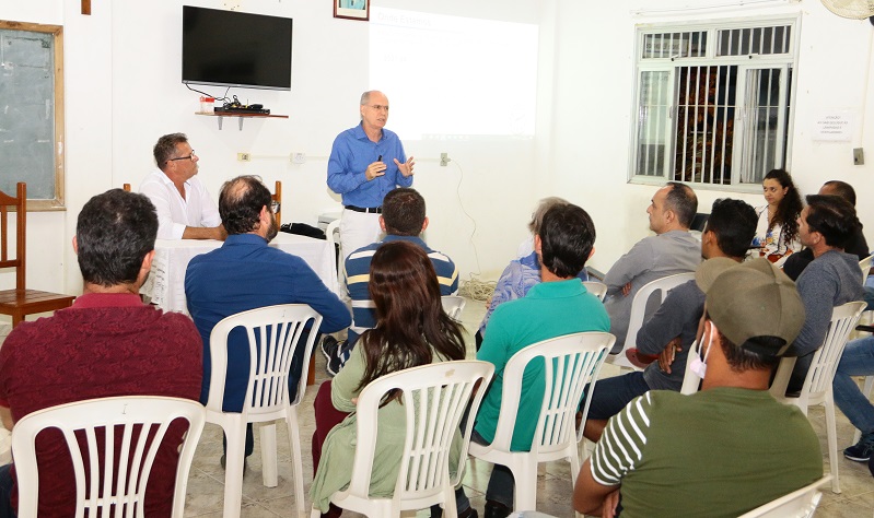 SAAE Aracruz apresenta projeto de universalização do serviço de esgotamento sanitário de Jacupemba