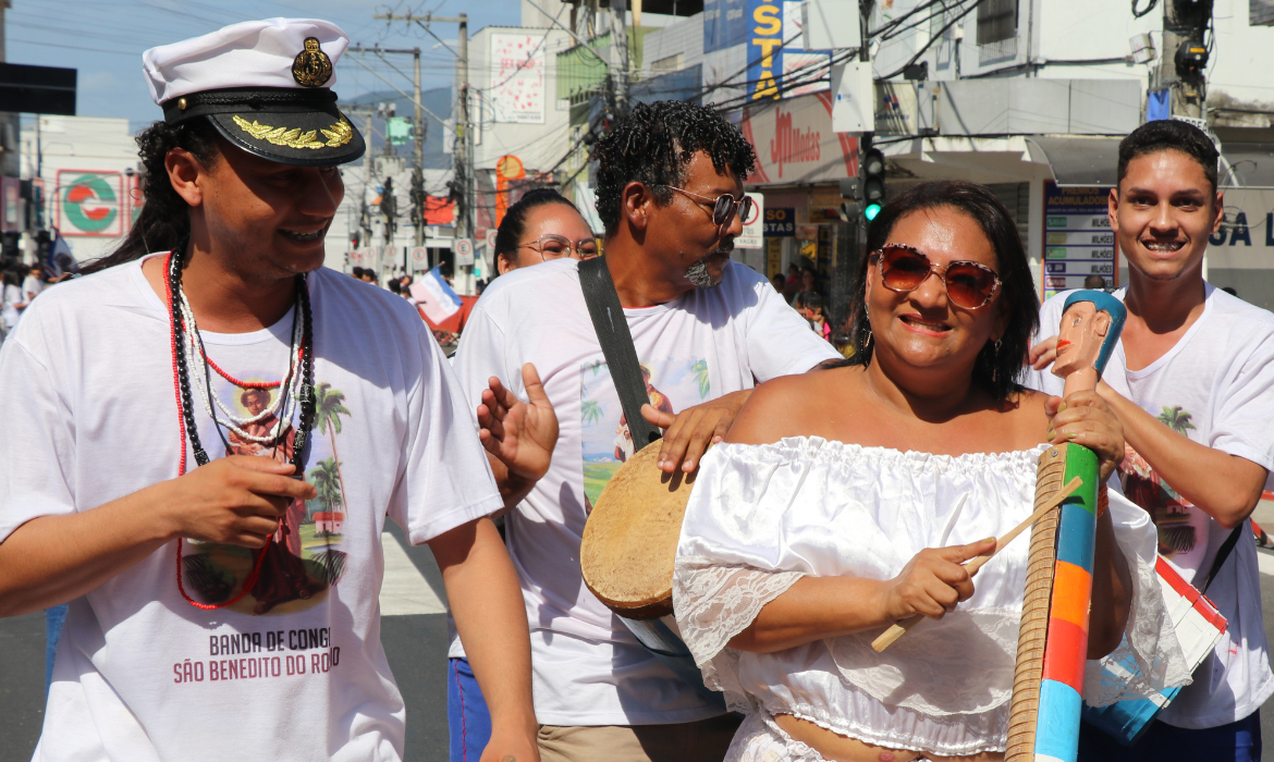 Dica Cultural: Congo, Folia de Reis e shows gratuitos agitam o feriado em Barra do Sahy