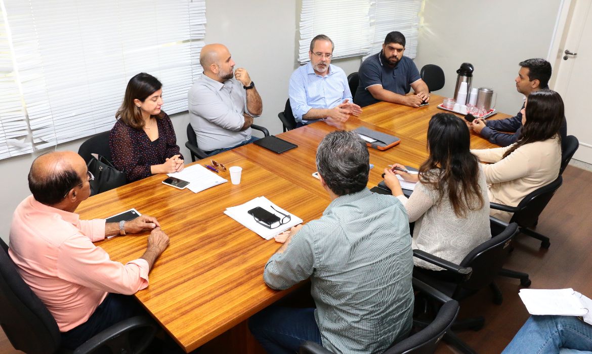 Prefeitura de Aracruz se reúne com representantes da Suzano para viabilizar implantação da nova fábrica de papel tissue