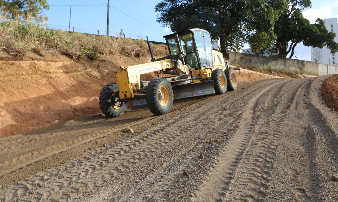 Revsol: Prefeitura contrata mais contingente de máquinas e equipamentos para otimizar aplicação em bairros da Sede e Orla