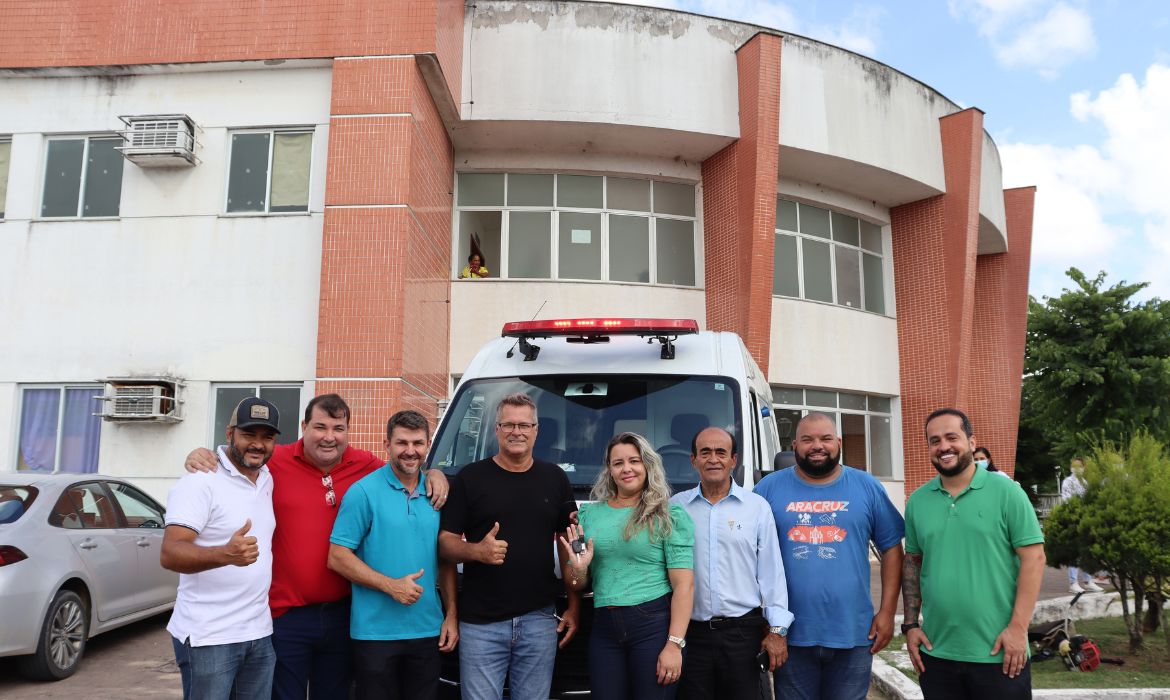 Distritos de Guaraná e Jacupemba também são contemplados com novas ambulâncias