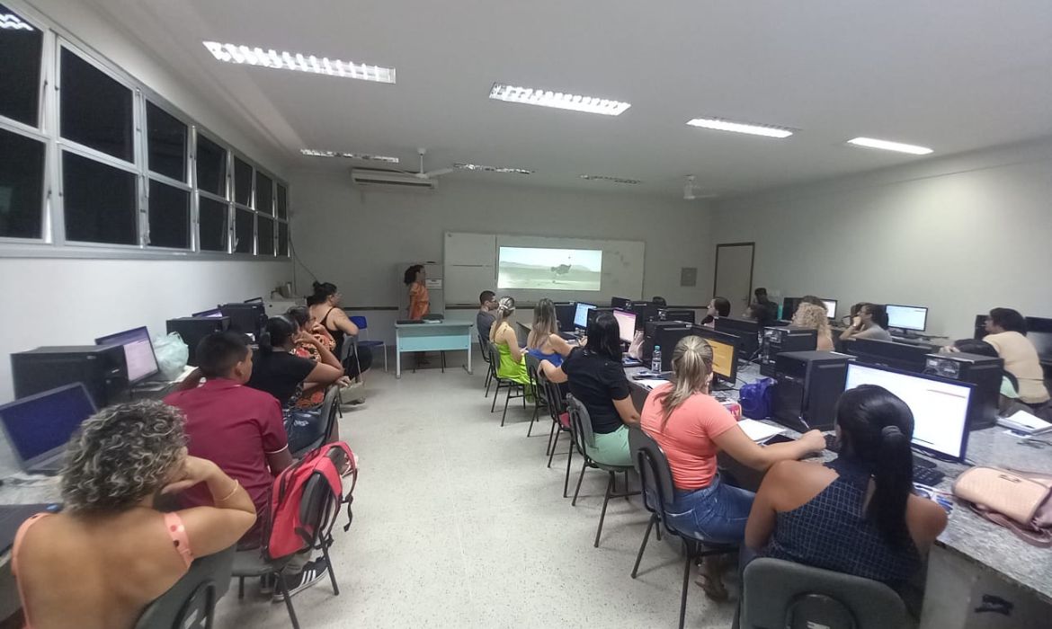 Sistema de Gestão Escolar realiza Formação para Secretários e Agentes Administrativo das Escolas da Rede Municipal de Ensino