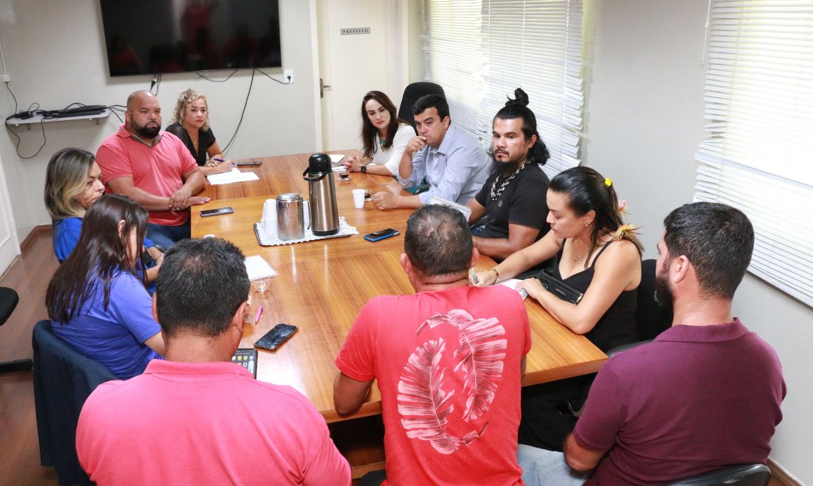 Educação e lazer em aldeias indígenas são temas de reunião realizada nesta quarta-feira (09)