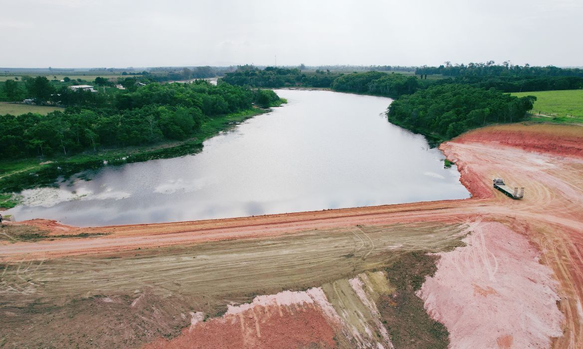 Prefeitura entrega barragem de Rio Francês em Jacupemba