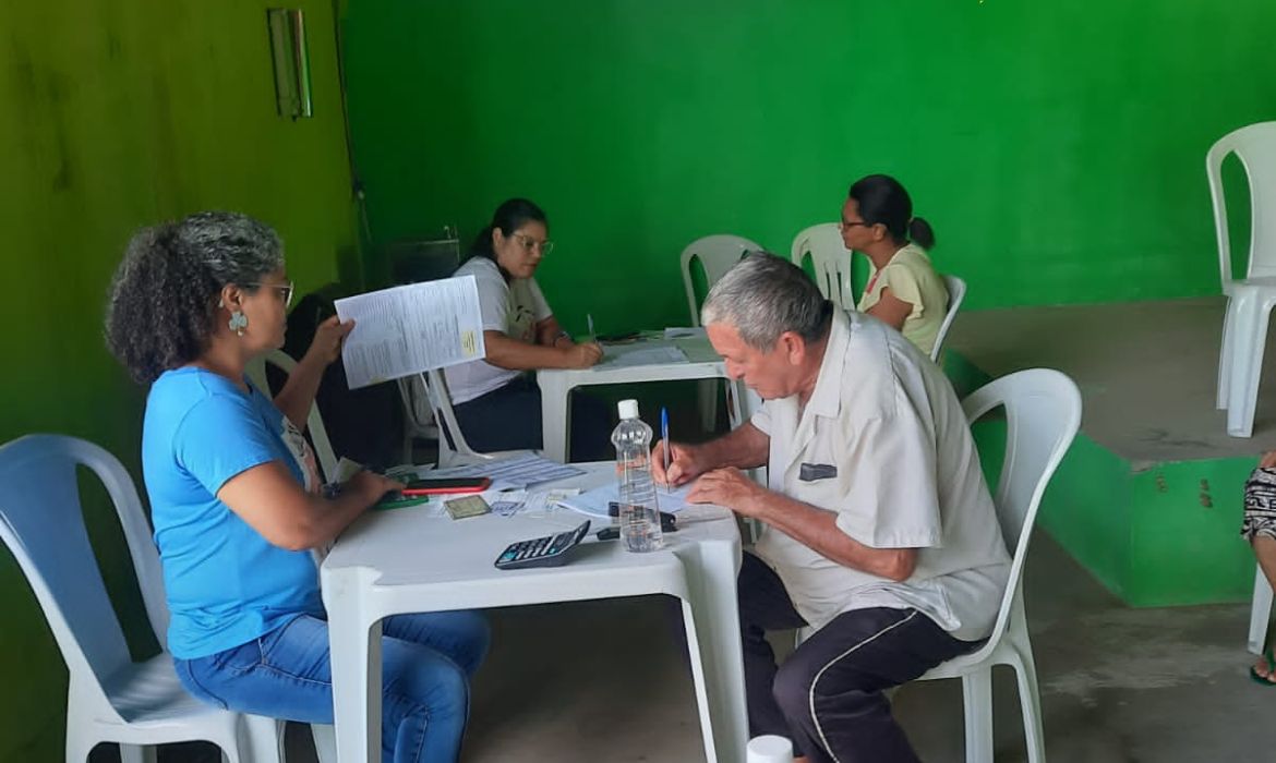 CadÚnico itinerante: mais de 40 famílias foram atendidas durante ação neste sábado (15), no Assentamento, em Vila do Riacho