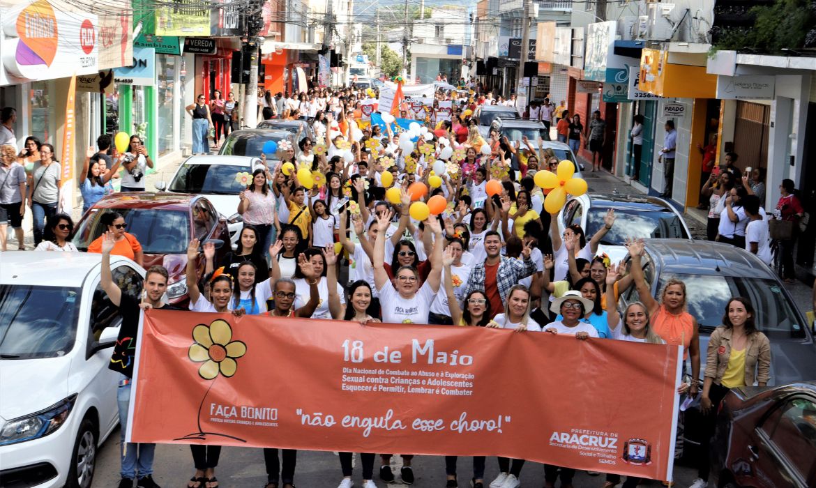 18 de Maio: Prefeitura de Aracruz promove caminhada de conscientização no Dia Nacional de Combate ao Abuso e à exploração Sexual de Crianças e Adolescentes