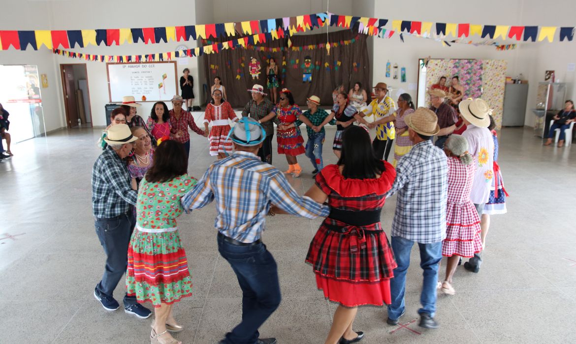 Prefeitura realiza mais um tradicional forró da terceira idade