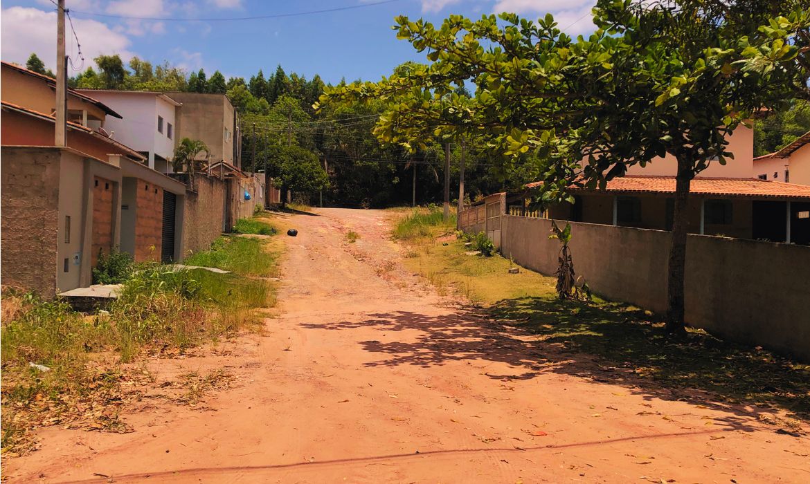 Prefeitura de Aracruz assina ordem de serviço para infraestrutura de ruas de Barra do Sahy