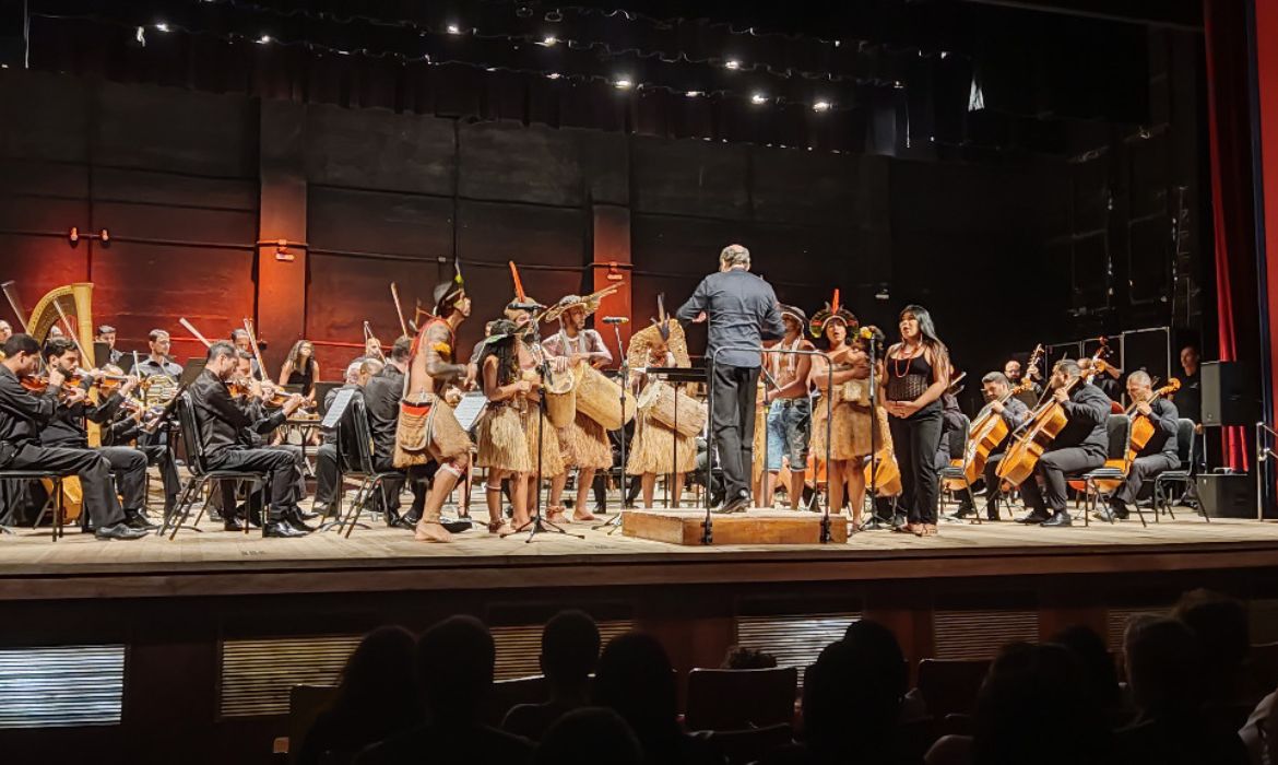 Banda de Congo Tupiniquim de Caieiras Velha se apresenta com Orquestra Sinfônica do Espírito Santo