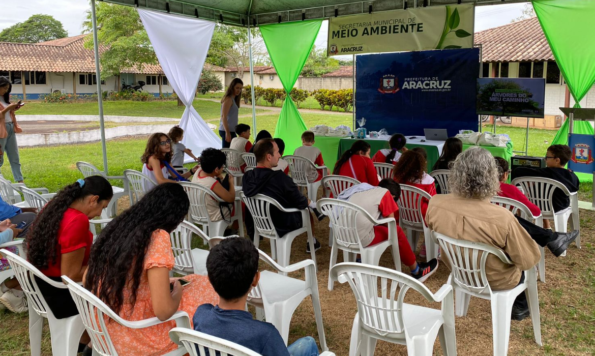 Prefeitura entrega prêmios a ganhadores do concurso fotográfico “Árvores do meu caminho”