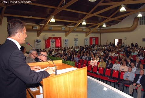 Autoridades e empresários de todo o Estado prestigiam Fórum de Lideranças em Aracruz