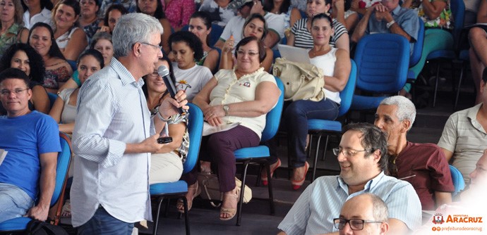 Servidores Municipais de Aracruz participam de palestra motivacional 