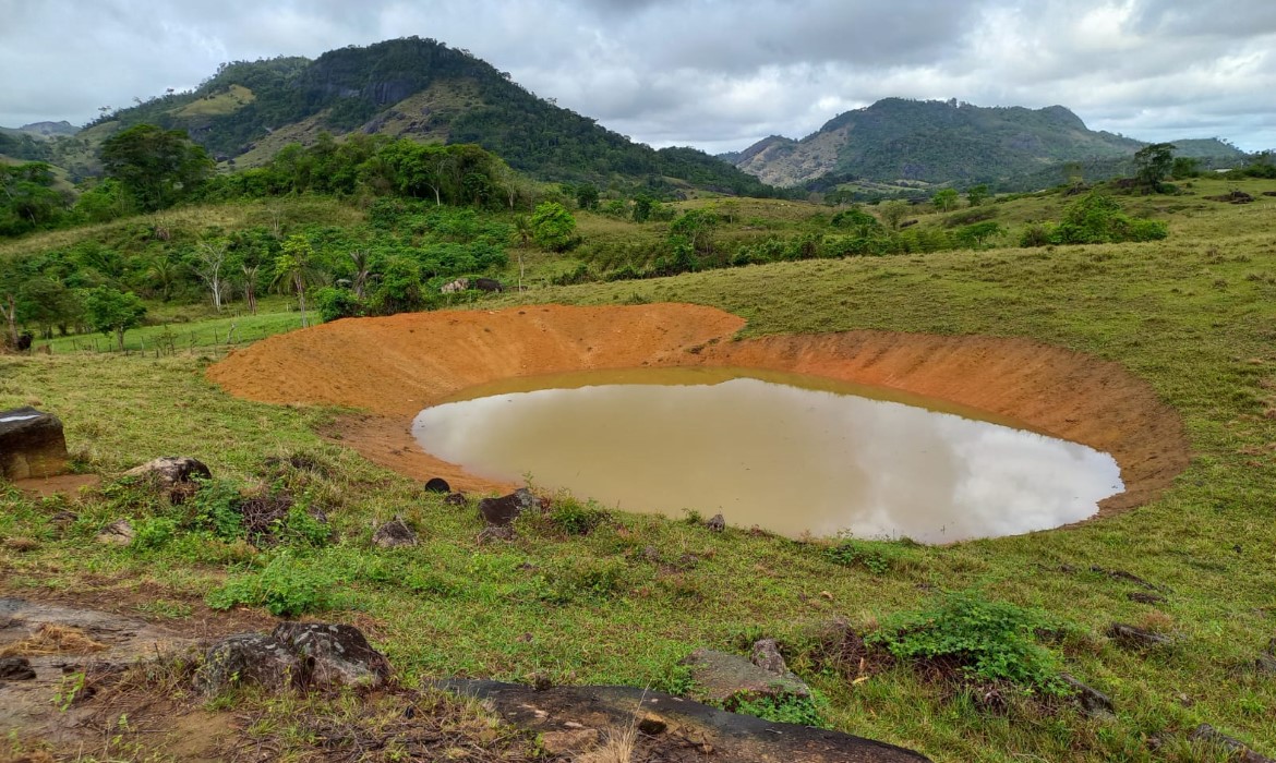 Barraginhas instaladas em áreas rurais de Aracruz armazenam água de chuva 