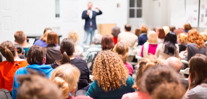 Palestra para equipe da Assistência Social é oferecida pela Semds