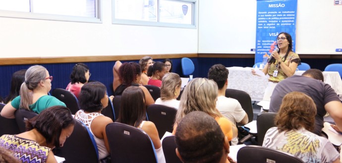 Semds promove encontro entre assistentes sociais e equipe do INSS