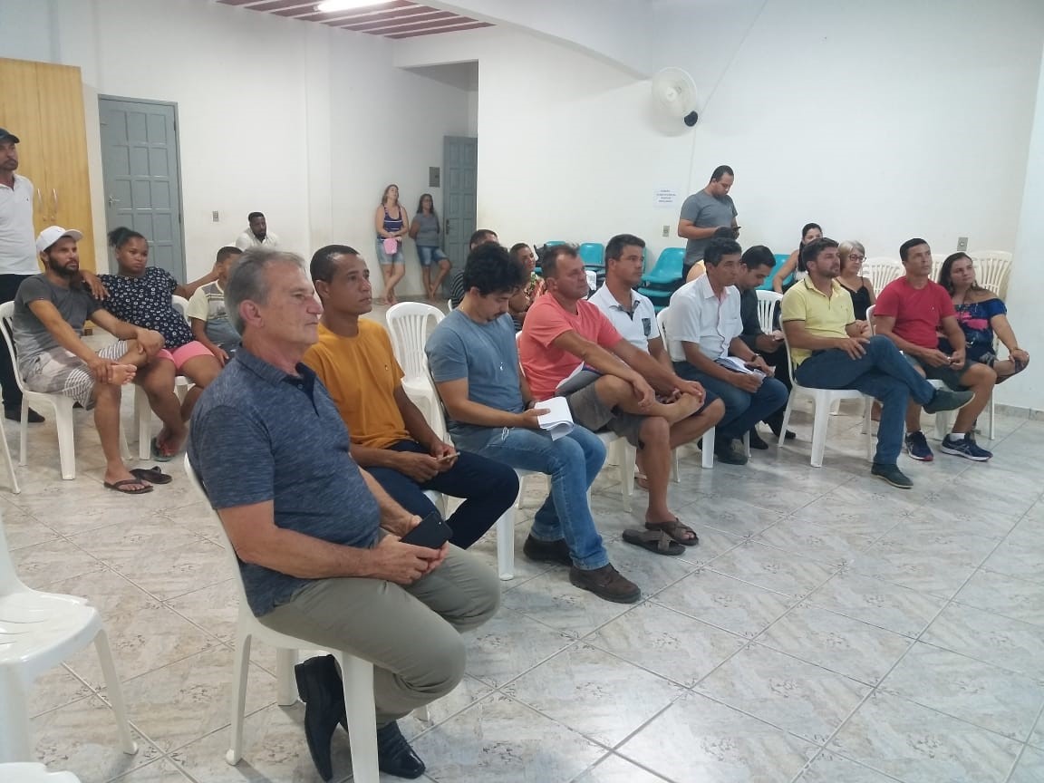 Jones apresenta projeto de infraestrutura das ruas do bairro Santa Rita, em Jacupemba