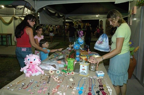 Prefeitura de Aracruz e Sebrae promovem encontro em comemoração ao Dia do Artesão