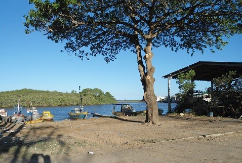 Aracruz realiza ação com famílias em área de vulnerabilidade social em Barra do Riacho