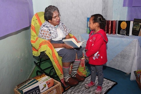 CMEI “Criança Feliz” recebe Projeto “Comunidade de Leitores”