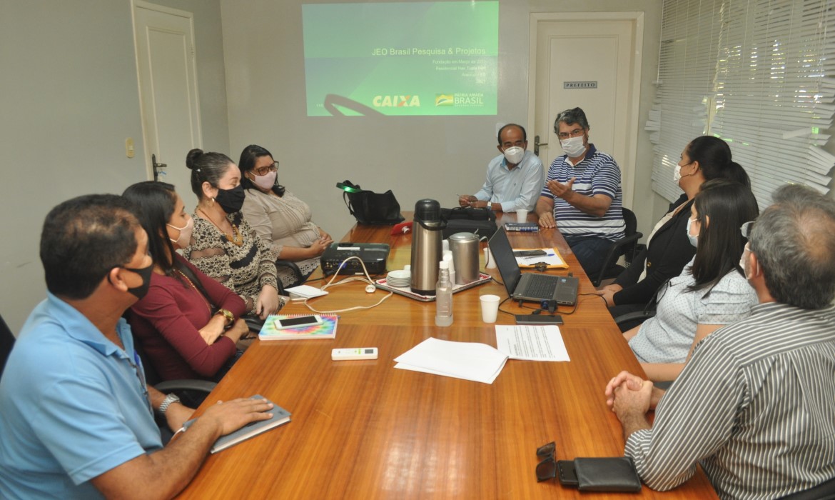 Prefeitura discute ações sociais para o conjunto habitacional de Guaraná 