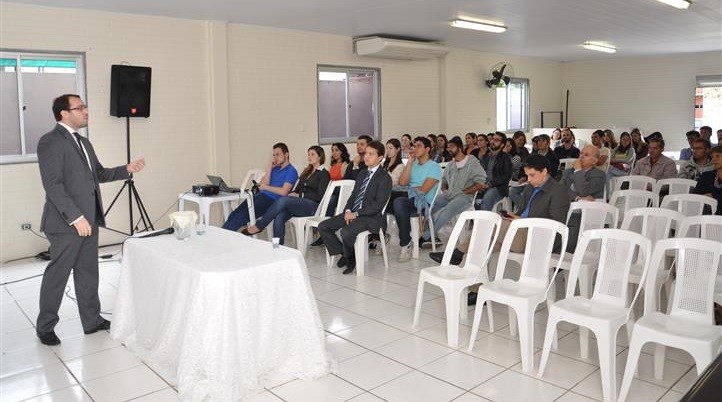 Prefeitura entrega as obras de manutenção do CMEI Amália Coutinho, em Barra do Riacho