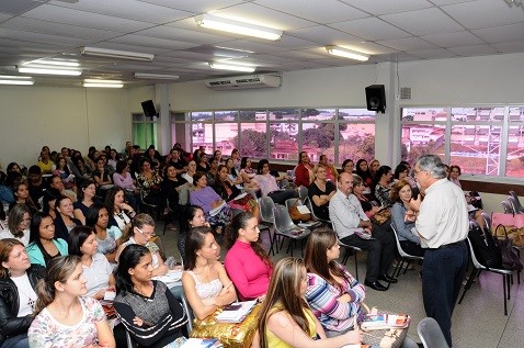 EDUCAÇÃO – Secretaria de Educação promove palestra sobre o ensino da matemática