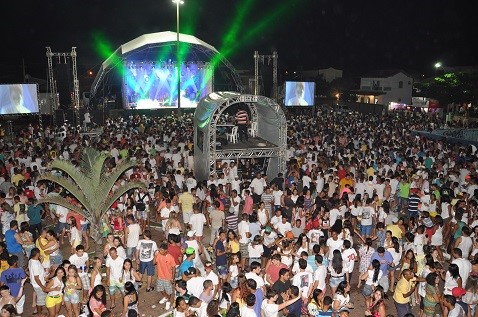 Grande festa marca o Réveillon 2014 em Aracruz