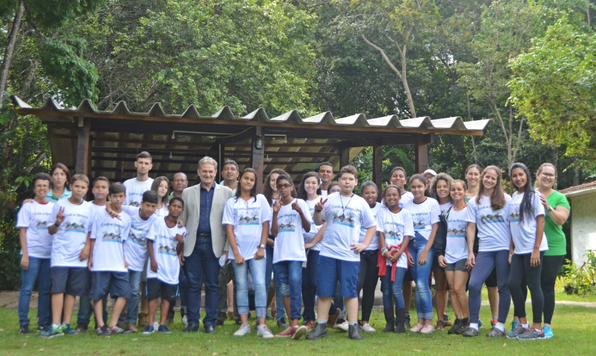 Escola no Manguezal: Alunos da EMEF Placidino Passos visitam Estação de Biologia Marinha Augusto Ruschi 