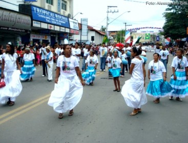 Desfile Cívico e Multicultural irá colorir a avenida Venâncio Flores com as faces da cultura de Aracruz