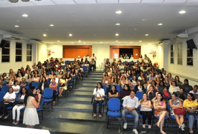 Profissionais da Educação debatem o brincar e aprender na Educação Infantil e Ciclo da Infância