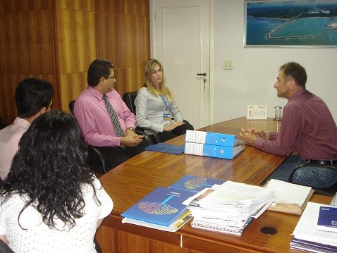 Prefeitura de Aracruz oficializa junto à Caixa Econômica a construção de unidades habitacionais em Barra do Riacho