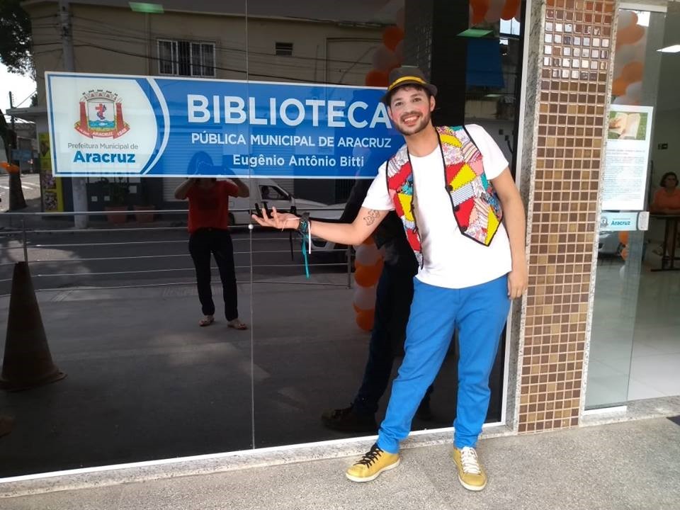 Escritor Fábio Aiolfi se apresenta na Biblioteca Municipal