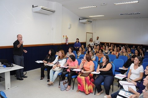 Semed Promove o I Encontro de Formação de Diretores e Professores de Suporte Pedagógico da Educação Básica - 2013