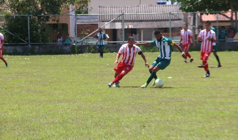 Times se enfrentam nas semifinais da Taça Aracruz neste domingo (21)