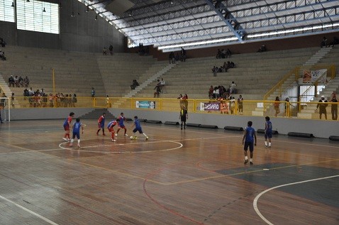 A bola vai rolar neste sábado, 28! Começa o Torneio Feminino de Futsal