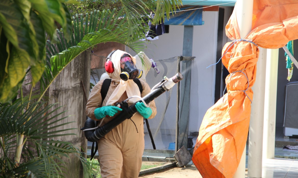 Com ações de controle da dengue intensificadas, moradores da Barra do Riacho devem ficar atentos para receber os agentes de endemias 